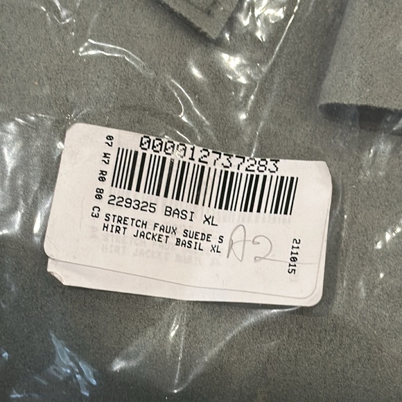 New Wynne Layers Button Up XL - Picture 4 of 12